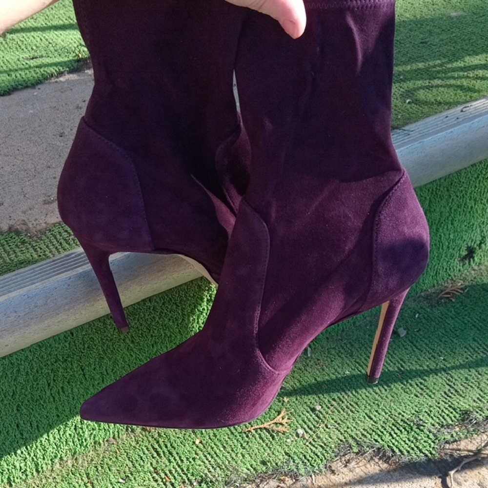Stuart Weitzman Plum Purple Ankle Boot with Stiletto heel Whimsigoth Formal - Picture 7 of 9